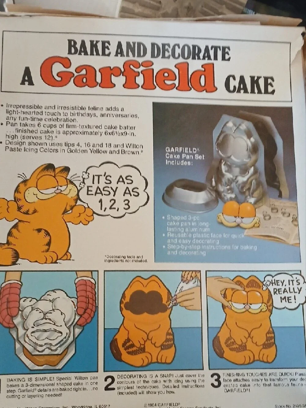 Wilton Garfield Cake Topper Set in Orange and Black